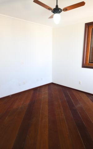 Casa de condomínio à venda com 604m², 4 quartos e 6 vagasSuíte 2