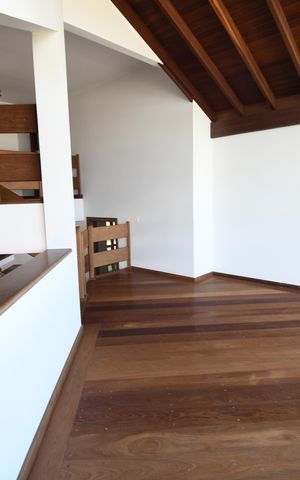 Casa de condomínio à venda com 604m², 4 quartos e 6 vagasSala 3