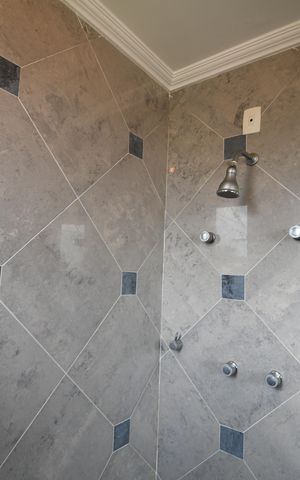 Casa de condomínio à venda com 604m², 4 quartos e 6 vagasBanheiro da Suíte 4