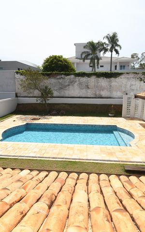 Casa de condomínio à venda com 604m², 4 quartos e 6 vagasSuíte 3 - Vista