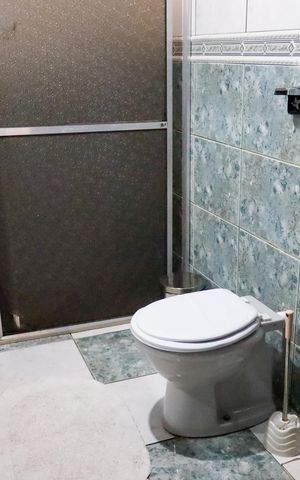 Casa à venda com 168m², 5 quartos e 3 vagasBanheiro