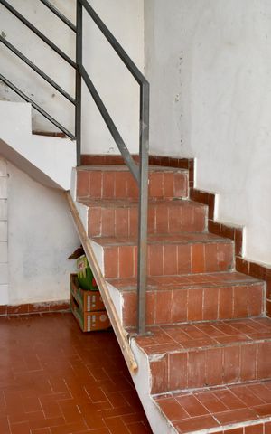 Casa à venda com 190m², 3 quartos e 2 vagas Casa à venda com 190m², 3 quartos e 2 vagasEdícola