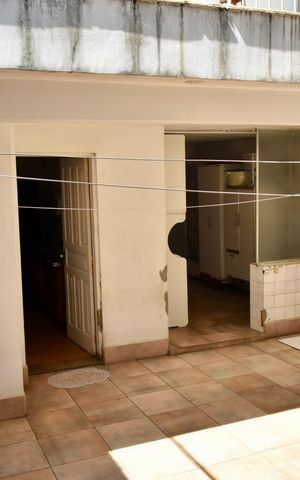Casa à venda com 190m², 3 quartos e 2 vagas Casa à venda com 190m², 3 quartos e 2 vagasQuintal