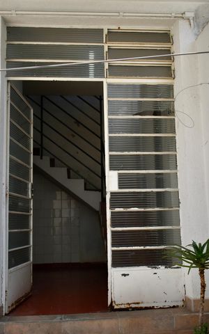 Casa à venda com 190m², 3 quartos e 2 vagas Casa à venda com 190m², 3 quartos e 2 vagasEdícola