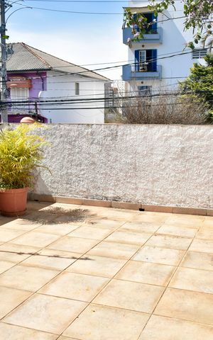 Casa à venda com 190m², 3 quartos e 2 vagas Casa à venda com 190m², 3 quartos e 2 vagasVaranda da Sala