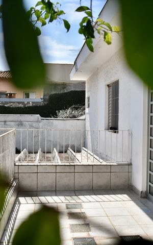 Casa à venda com 190m², 3 quartos e 2 vagas Casa à venda com 190m², 3 quartos e 2 vagasVaranda da Suíte 2