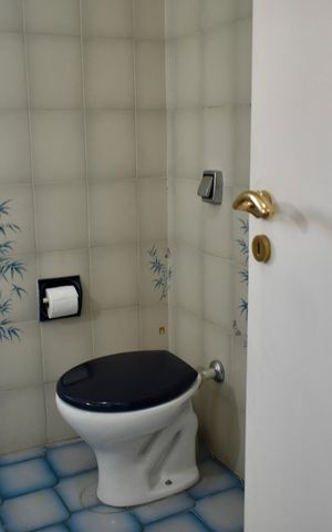 Casa à venda com 190m², 3 quartos e 2 vagas Casa à venda com 190m², 3 quartos e 2 vagasBanheiro da Suíte 1