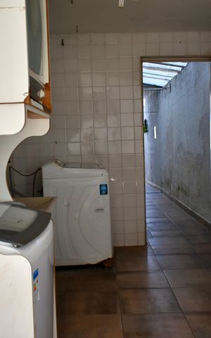 Casa à venda com 190m², 3 quartos e 2 vagas Casa à venda com 190m², 3 quartos e 2 vagasQuintal