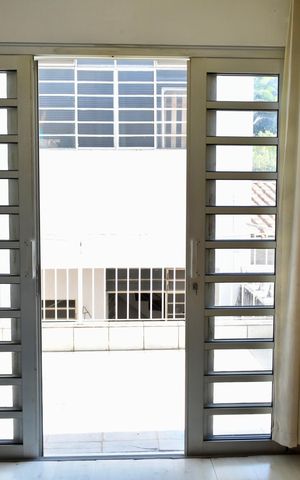 Casa à venda com 190m², 3 quartos e 2 vagas Casa à venda com 190m², 3 quartos e 2 vagasSuíte 2
