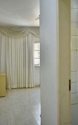 Casa à venda com 190m², 3 quartos e 2 vagas Casa à venda com 190m², 3 quartos e 2 vagasSuíte 1