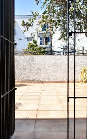 Casa à venda com 190m², 3 quartos e 2 vagas Casa à venda com 190m², 3 quartos e 2 vagasVaranda da Sala