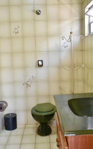 Casa à venda com 190m², 3 quartos e 2 vagas Casa à venda com 190m², 3 quartos e 2 vagasBanheiro da Suíte 2