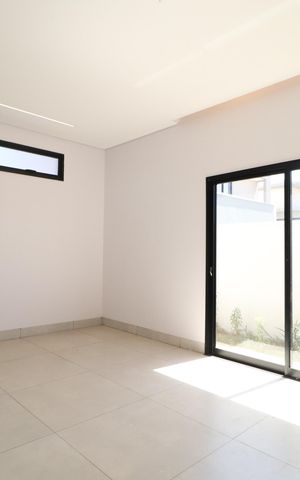 Casa de condomínio para alugar com 182m², 3 quartos e 3 vagasSuíte 3