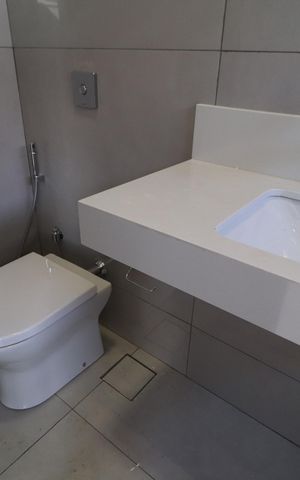 Casa de condomínio para alugar com 182m², 3 quartos e 3 vagasBanheiro da Suíte 1