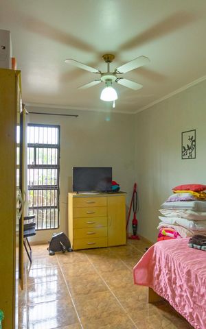 Casa à venda com 254m², 4 quartos e 5 vagas Casa à venda com 254m², 4 quartos e 5 vagasQuarto 2