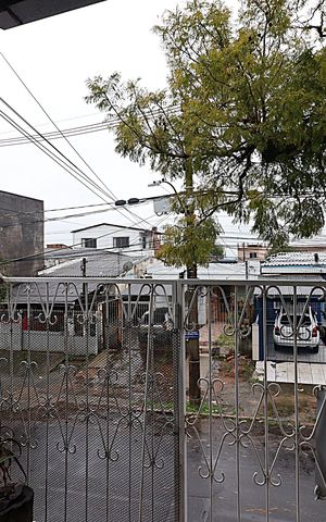 Casa à venda com 300m², 2 quartos e 2 vagasVista da Janela da Sala 1