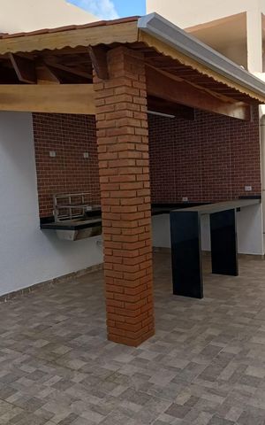 Casa à venda com 318m², 4 quartos e 6 vagas Casa à venda com 318m², 4 quartos e 6 vagasÁrea Externa