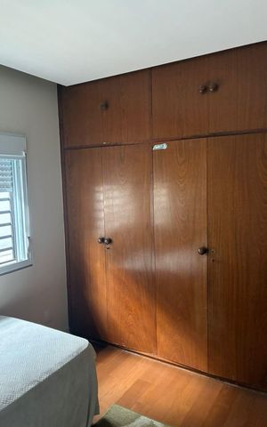 Casa à venda com 318m², 4 quartos e 6 vagas Casa à venda com 318m², 4 quartos e 6 vagasQuarto 1