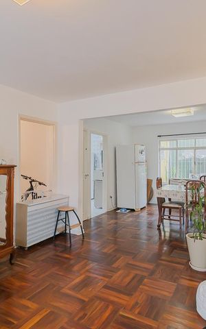 Casa à venda com 158m², 3 quartos e 2 vagasSala