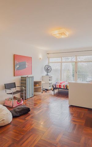 Casa à venda com 158m², 3 quartos e 2 vagasSala
