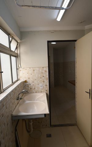 Apartamento à venda com 75m², 2 quartos e 1 vagaÁrea de Serviço