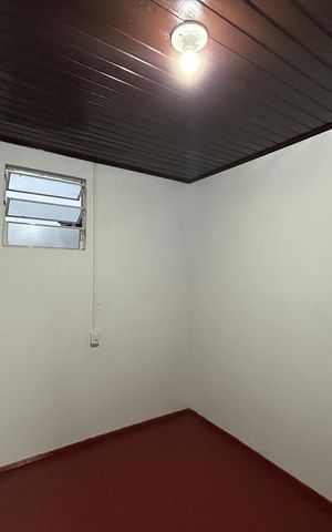 Casa à venda com 40m², 2 quartos e sem vaga Casa à venda com 40m², 2 quartos e sem vagaQuarto