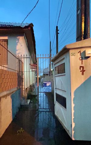 Casa à venda com 40m², 2 quartos e sem vaga Casa à venda com 40m², 2 quartos e sem vagaPlaca