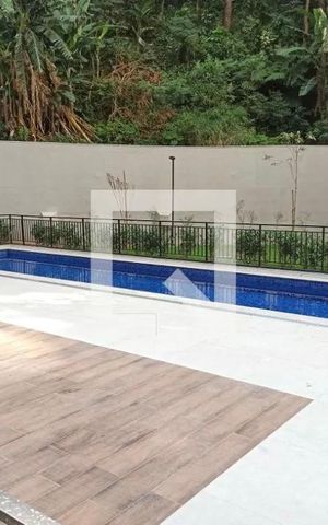 Apartamento à venda com 39m², 2 quartos e sem vaga Apartamento à venda com 39m², 2 quartos e sem vagaÁrea comum - Piscina