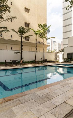 Apartamento à venda com 237m², 3 quartos e 2 vagasPiscina
