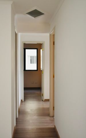 Apartamento à venda com 96m², 3 quartos e 2 vagas Apartamento à venda com 96m², 3 quartos e 2 vagasCorredor