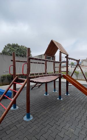 Apartamento à venda com 49m², 2 quartos e 1 vaga Apartamento à venda com 49m², 2 quartos e 1 vagaÁrea Comum - Playground