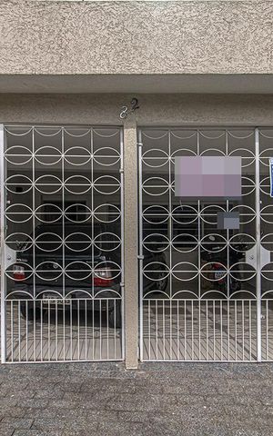 Casa à venda com 180m², 4 quartos e 2 vagasFachada
