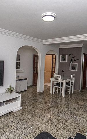 Casa à venda com 180m², 4 quartos e 2 vagasSala/Cozinha