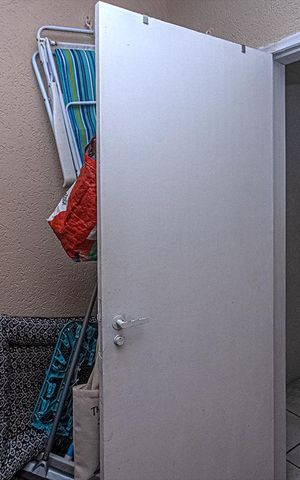 Casa à venda com 180m², 4 quartos e 2 vagasQuarto de Serviço