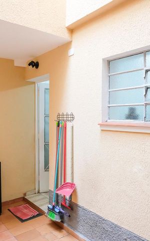 Casa à venda com 138m², 3 quartos e 1 vagaÁrea de serviço