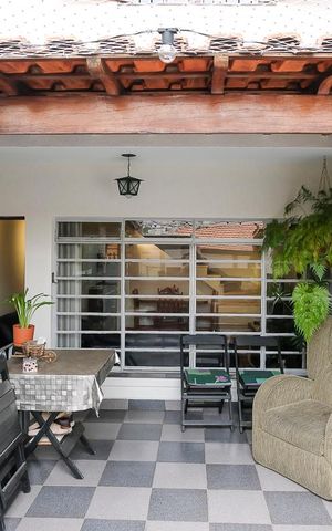 Casa à venda com 138m², 3 quartos e 1 vagaÁrea comum