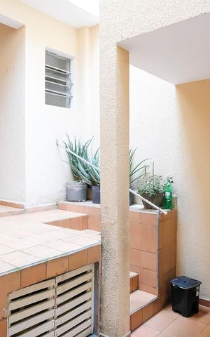 Casa à venda com 138m², 3 quartos e 1 vagaÁrea de serviço