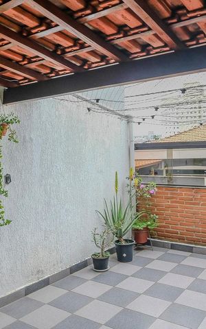 Casa à venda com 138m², 3 quartos e 1 vagaÁrea comum