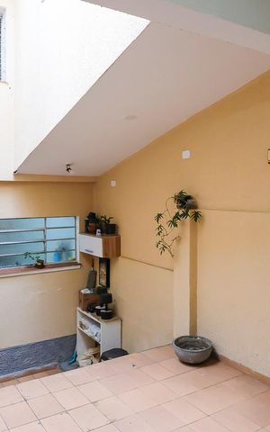 Casa à venda com 138m², 3 quartos e 1 vagaÁrea de serviço