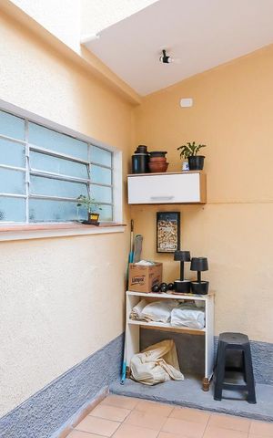 Casa à venda com 138m², 3 quartos e 1 vagaÁrea de serviço