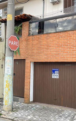 Casa à venda com 138m², 3 quartos e 1 vagaFachada + plaquinha