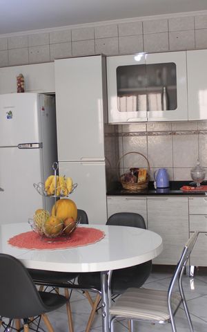 Casa à venda com 220m², 3 quartos e 8 vagasCozinha