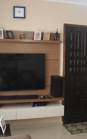 Casa à venda com 220m², 3 quartos e 8 vagasSala