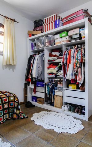 Casa para alugar com 255m², 3 quartos e 2 vagas Casa para alugar com 255m², 3 quartos e 2 vagasCloset da suíte 2