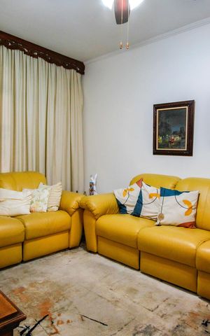 Casa para alugar com 255m², 3 quartos e 2 vagas Casa para alugar com 255m², 3 quartos e 2 vagasSala de Estar