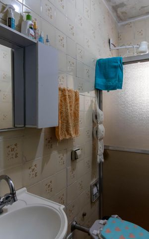 Casa à venda com 133m², 2 quartos e 2 vagas Casa à venda com 133m², 2 quartos e 2 vagasBanheiro