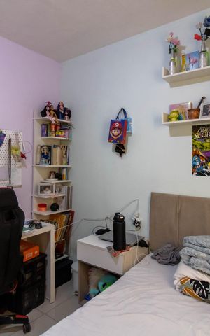 Casa à venda com 133m², 2 quartos e 2 vagas Casa à venda com 133m², 2 quartos e 2 vagasQuarto 2