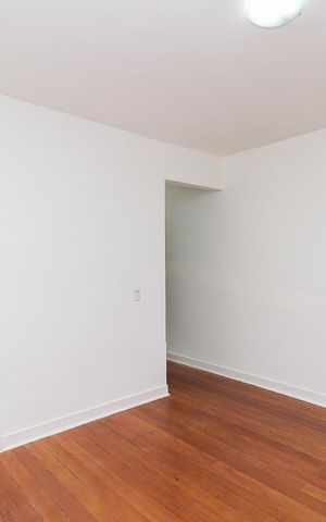 Casa à venda com 96m², 3 quartos e 1 vaga