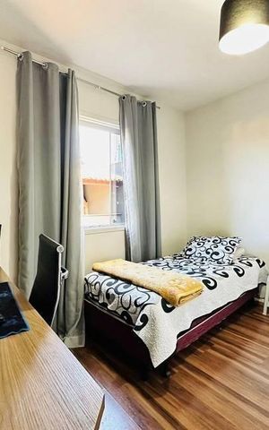 Casa à venda com 64m², 2 quartos e 2 vagas