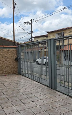 Casa para alugar com 210m², 4 quartos e 2 vagas Casa para alugar com 210m², 4 quartos e 2 vagasGaragem